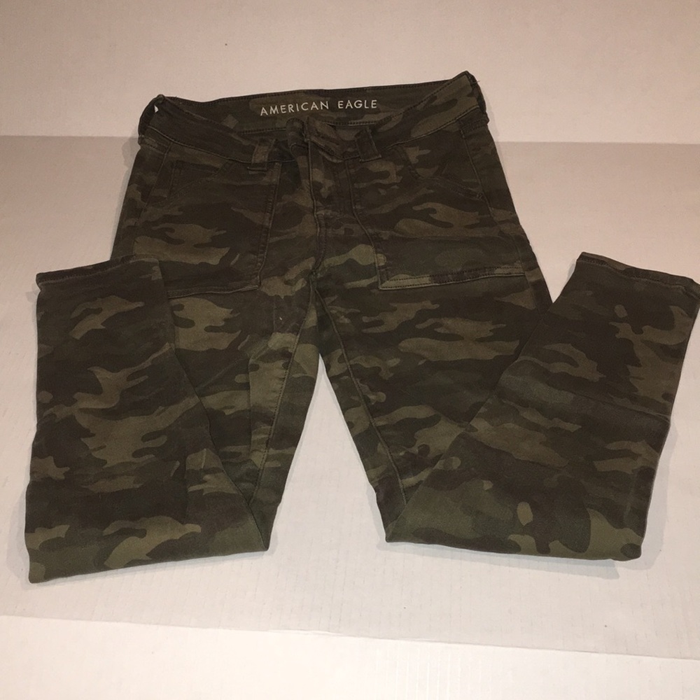 American Eagle Hi Rise Camo Legging | Size 4